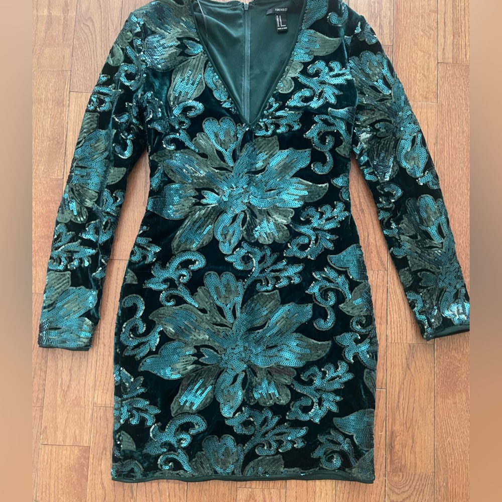 Green velvet and sequin mini dress